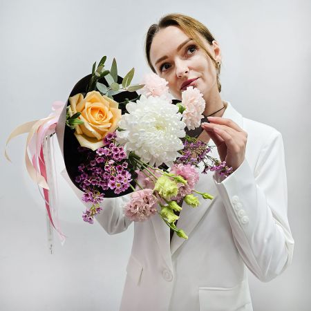 Осень розовых воспоминаний букет с хризантемой