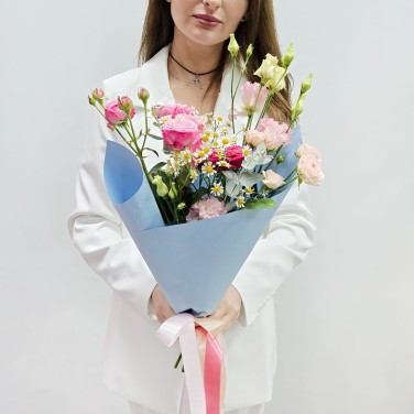 Голубая история букет летний