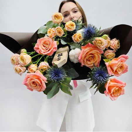 Дом родной букет из роз и хлопка