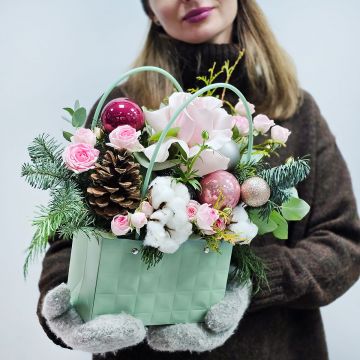 Зимняя композиция в сумочке