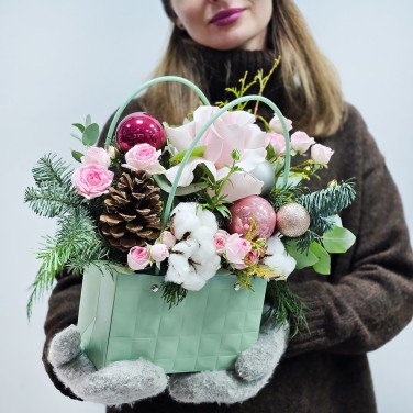 Зимняя композиция в сумочке