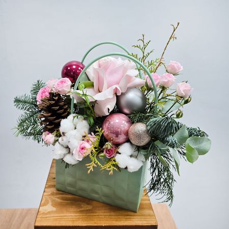 Зимняя композиция в сумочке