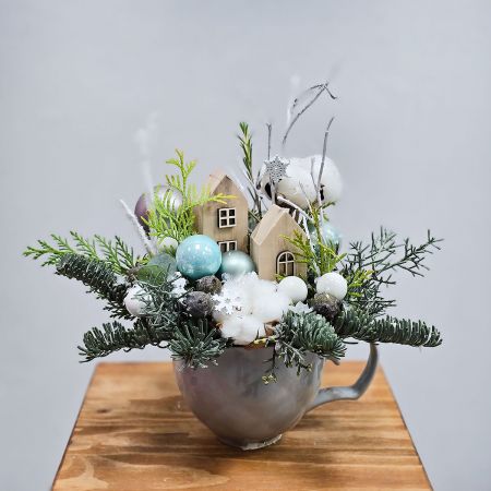 Зимнее очарование композиция в чашке