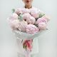 Букет из нежных розовых пионов