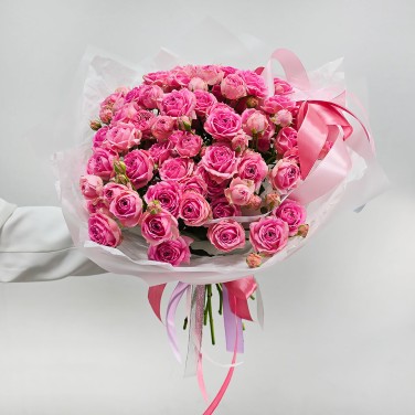 Букет кустовых пионовидных роз Малиновость 19