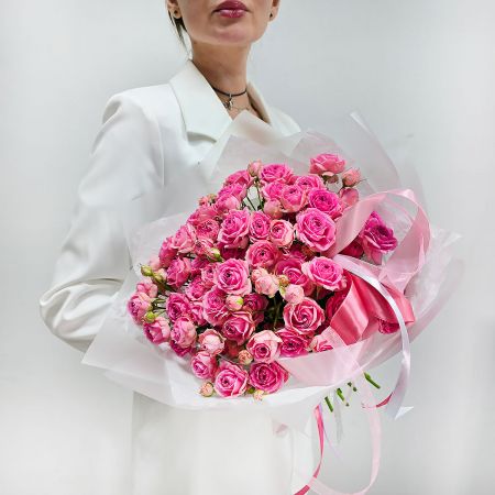 Букет кустовых пионовидных роз Малиновость 19