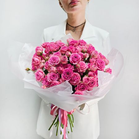 Букет кустовых пионовидных роз Малиновость 19