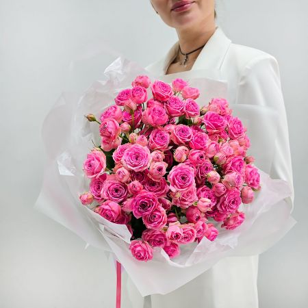 Букет кустовых пионовидных роз Малиновость 19