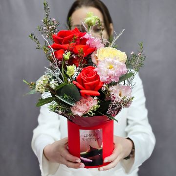 Дикая страсть букет французских роз в коробке