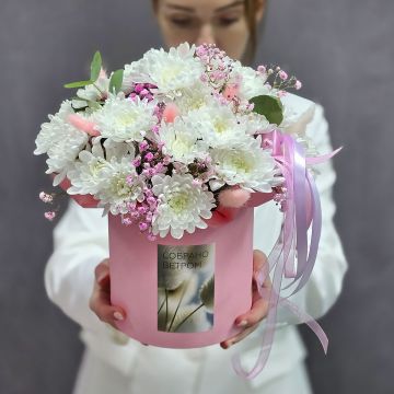 Букет белых хризантем Вечность в коробке