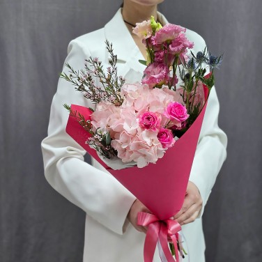 Букет с гортензией Розовое сияние