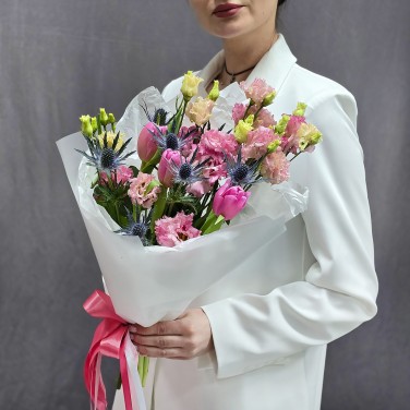 Букет лизиантуса Нежнянка колючая