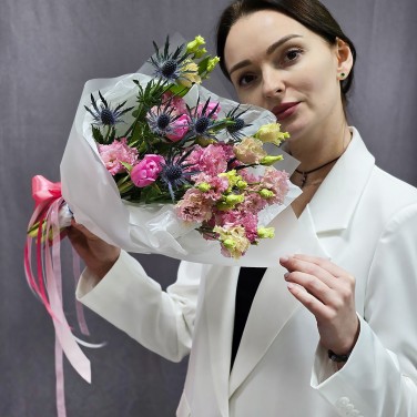 Букет лизиантуса Нежнянка колючая