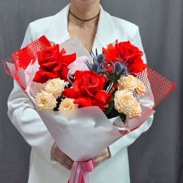 Букет алых роз Ветер страсти