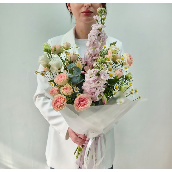 Авторский полевой букет Весенний поцелуй