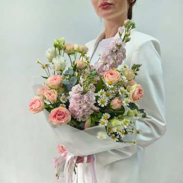 Авторский полевой букет Весенний поцелуй