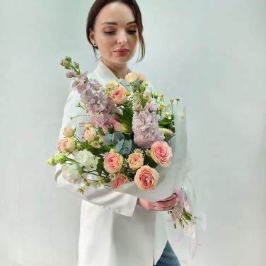 Авторский полевой букет Весенний поцелуй