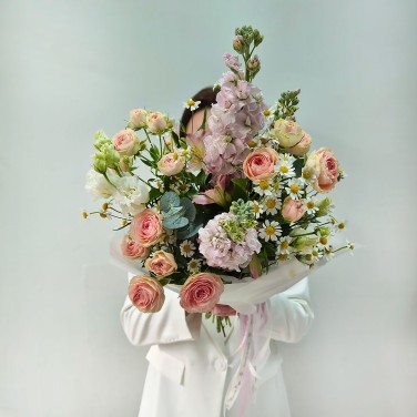 Авторский полевой букет Весенний поцелуй