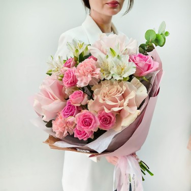 Авторский букет из роз Цветущий май