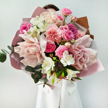 Авторский букет из роз Цветущий май