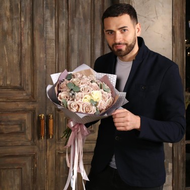 Букет из пудровых роз Чувственные Реалисты Козерог